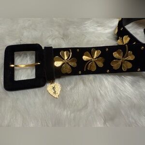 Un Jour Ailleurs | Accessories | Un Jour Ailleurs French 